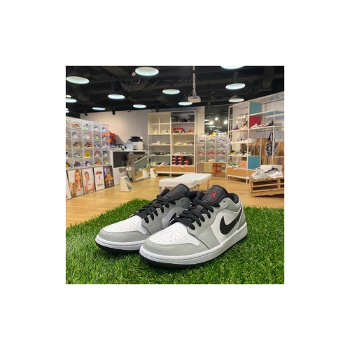 나이키 에어 조던 1 스모크 그레이 로우 Nike Air Jordan 1 Low Smoke Grey 553558-030